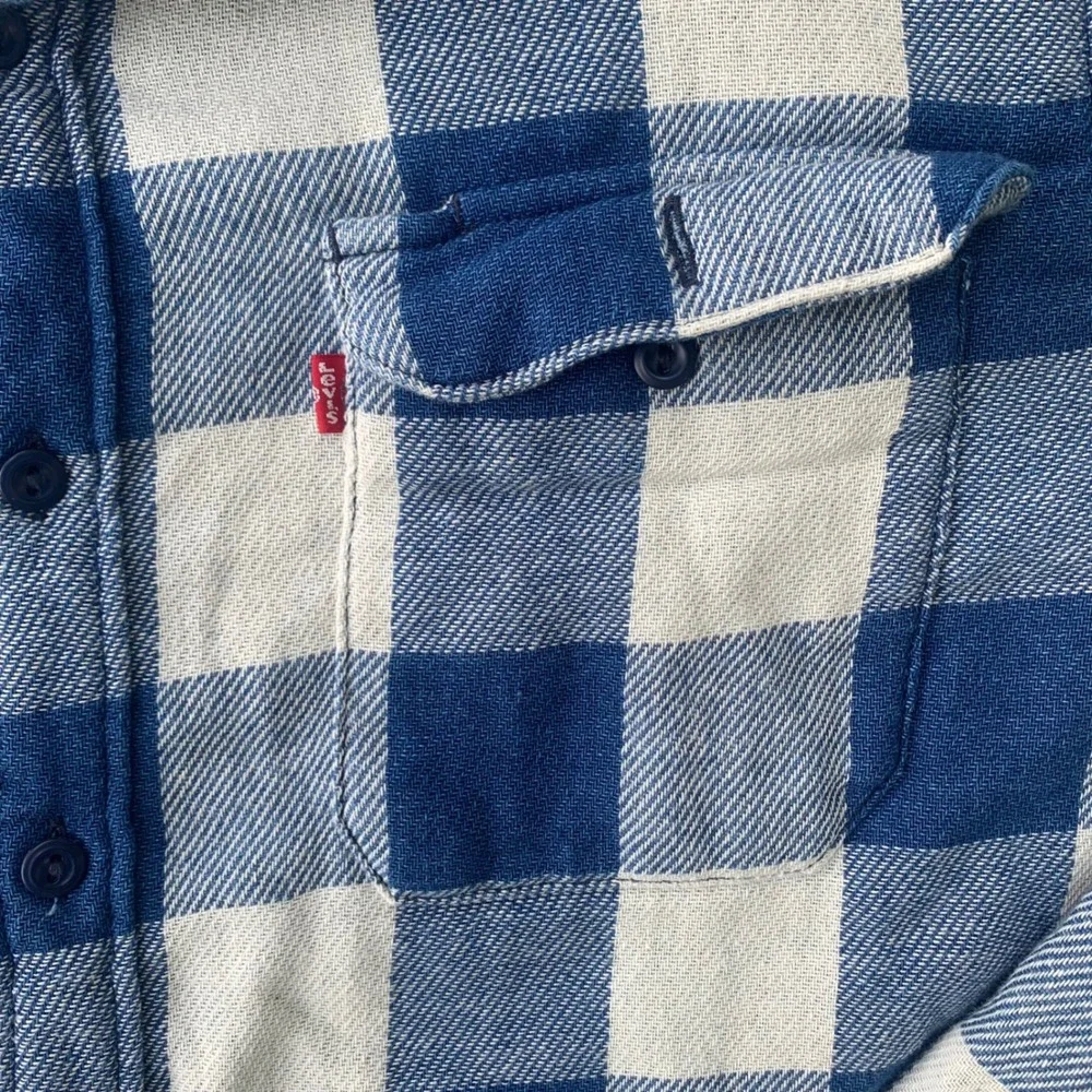 Levis Mens XL Blue White Buffalo Check Flannel Button Down Long Sleeve Shirt